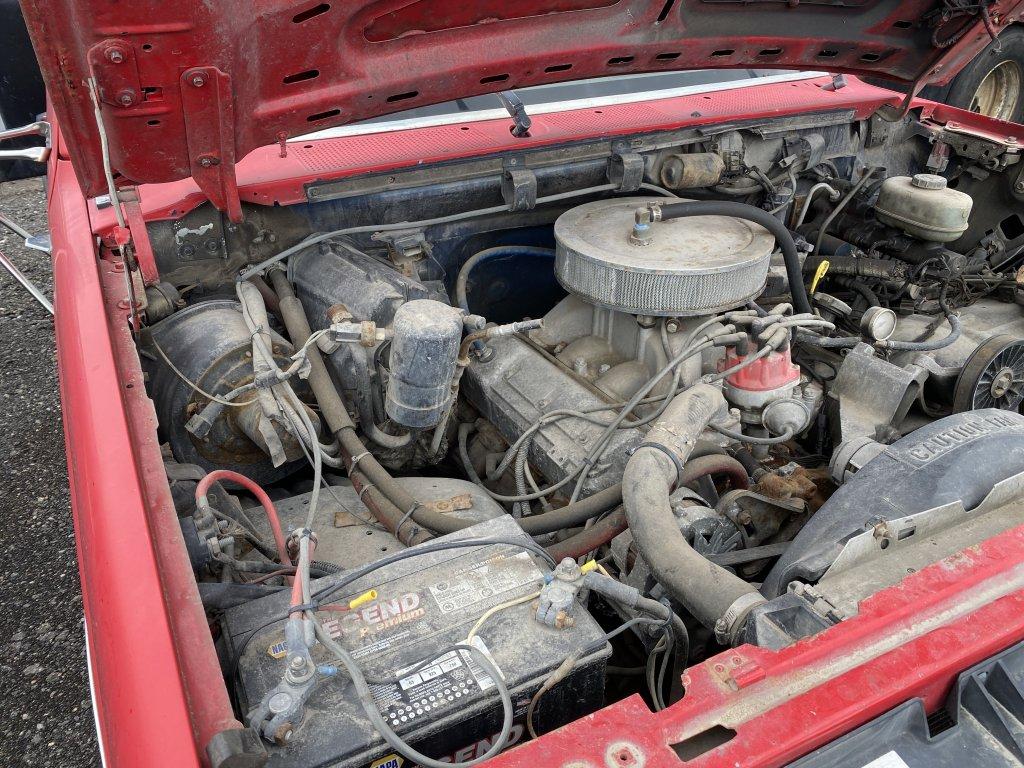 1988 FORD F350 REGULAR CAB DUMP TRUCK, V8, GAS ENGINE, BIG BLOCK, 4-SPEED WITH OVERDRIVE, 8' LONG X 