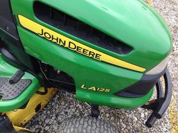 JD LA125 lawn mower
