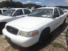 5-06246 (Cars-Sedan 4D)  Seller: Gov-Hillsborough County School 2008 FORD CROWNV