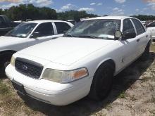 5-06247 (Cars-Sedan 4D)  Seller: Gov-Hillsborough County School 2007 FORD CROWNV