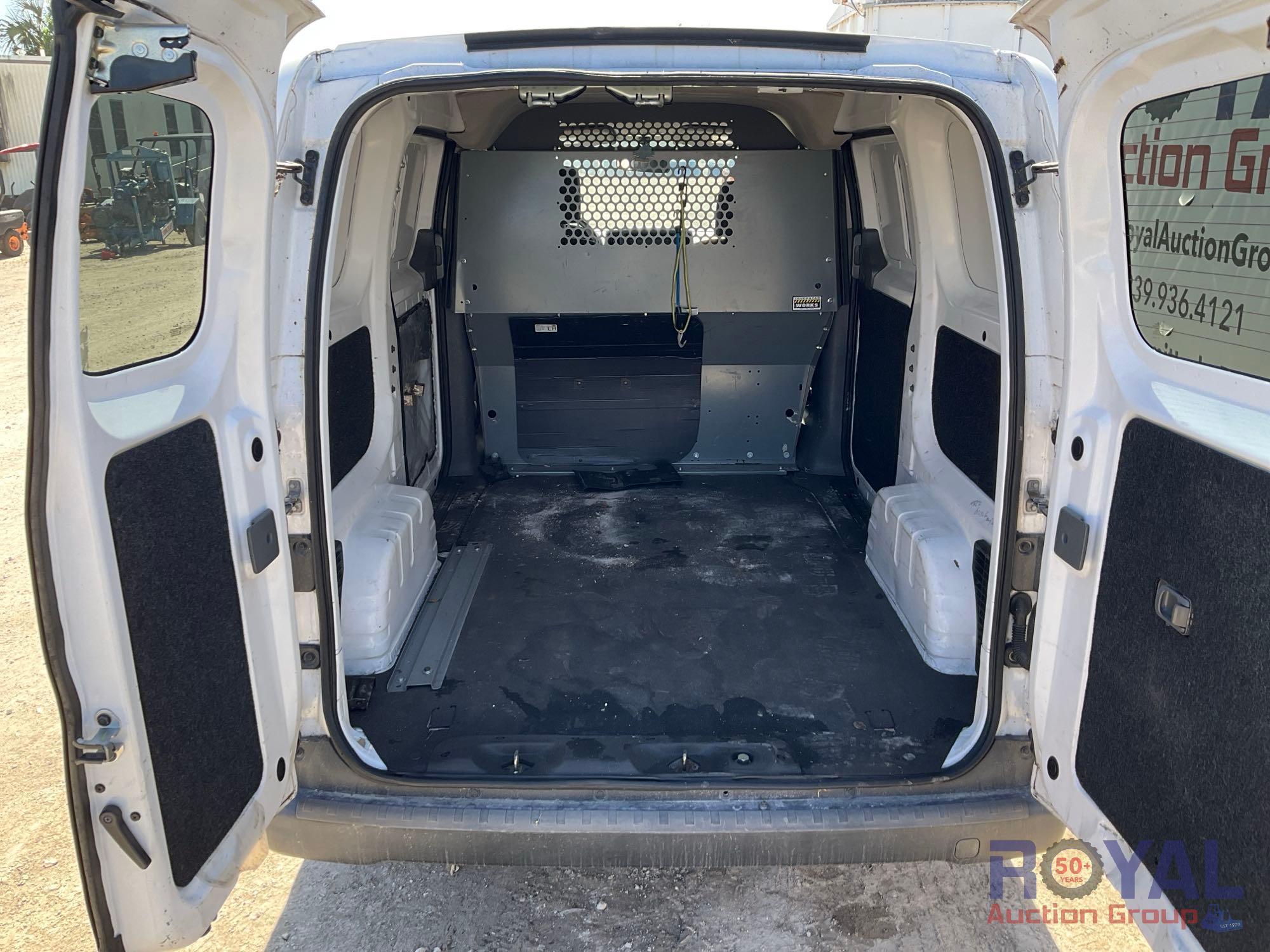 2019 Nissan NV2000 Van Cargo Van