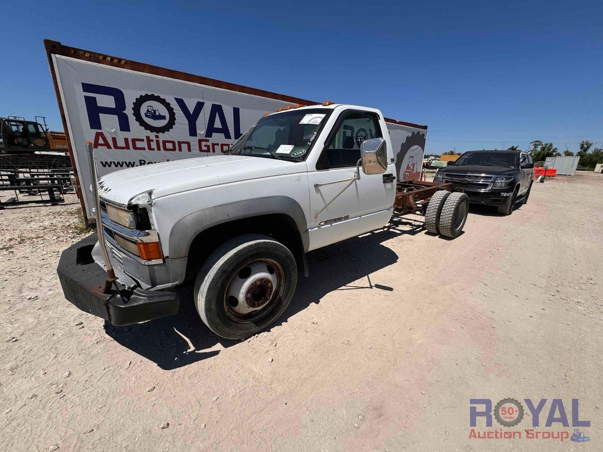 1994 Chevrolet C3500 Cab and Chassis Truck