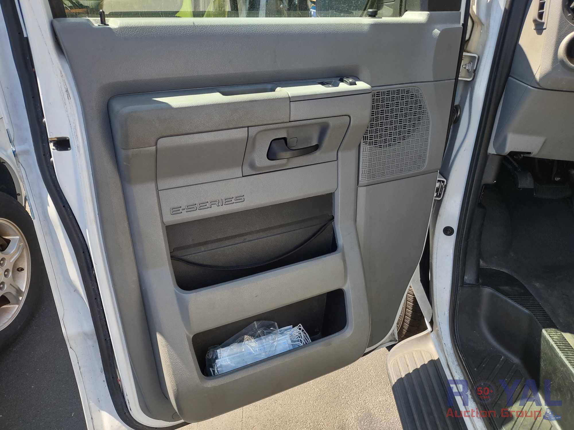 2011 Ford Econoline Wagon Van