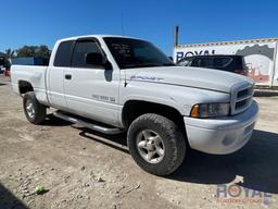 2000 Dodge Ram 1500 4x4 Exended Cab Pickup Truck