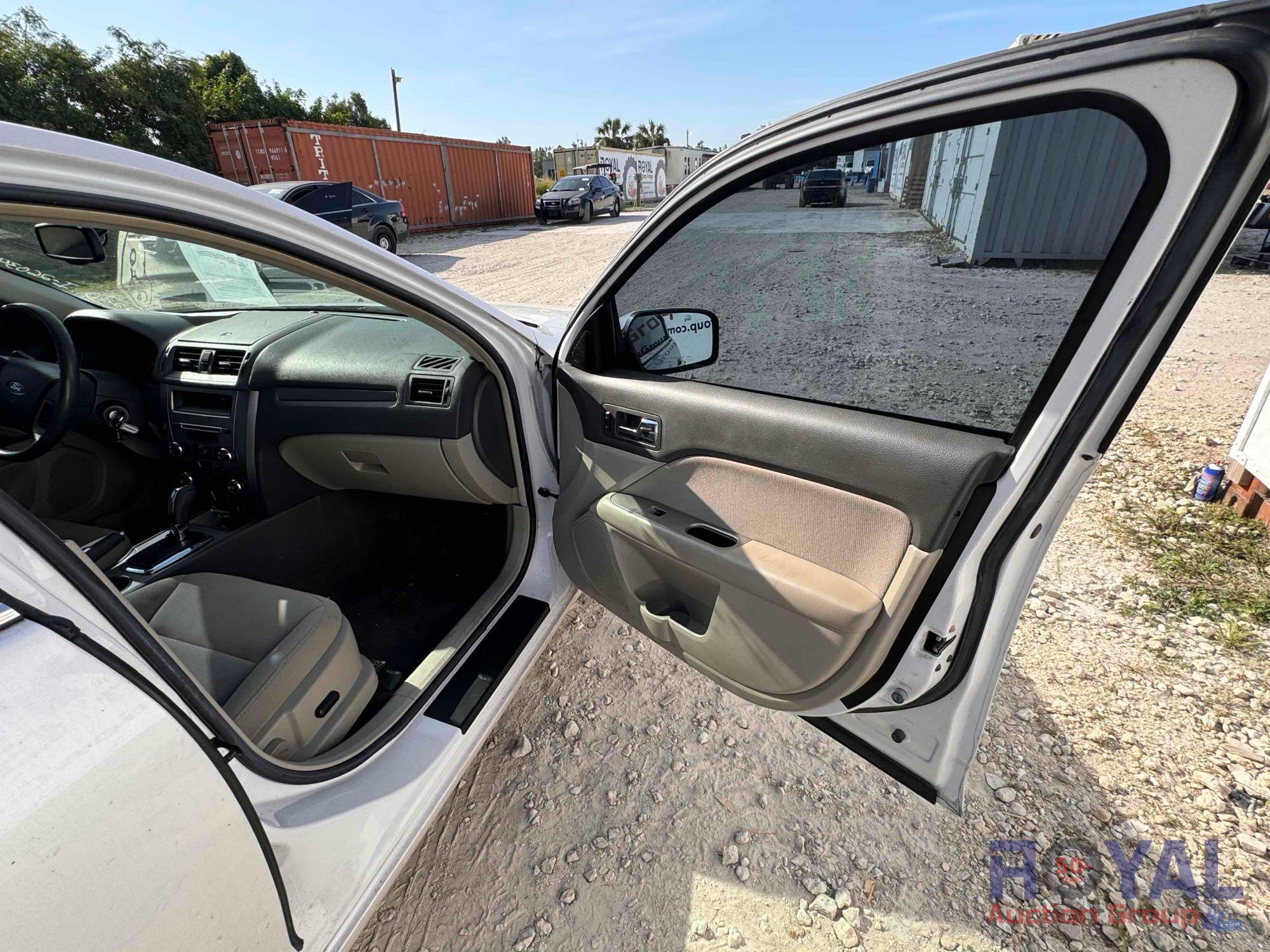 2010 Ford Fusion Hybrid Sedan