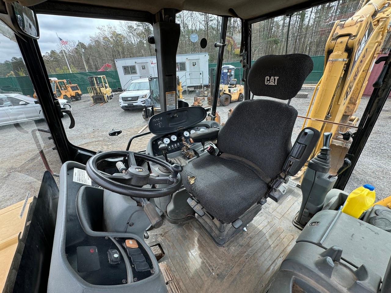 Caterpillar 420D Backhoe 4x4 EROPS