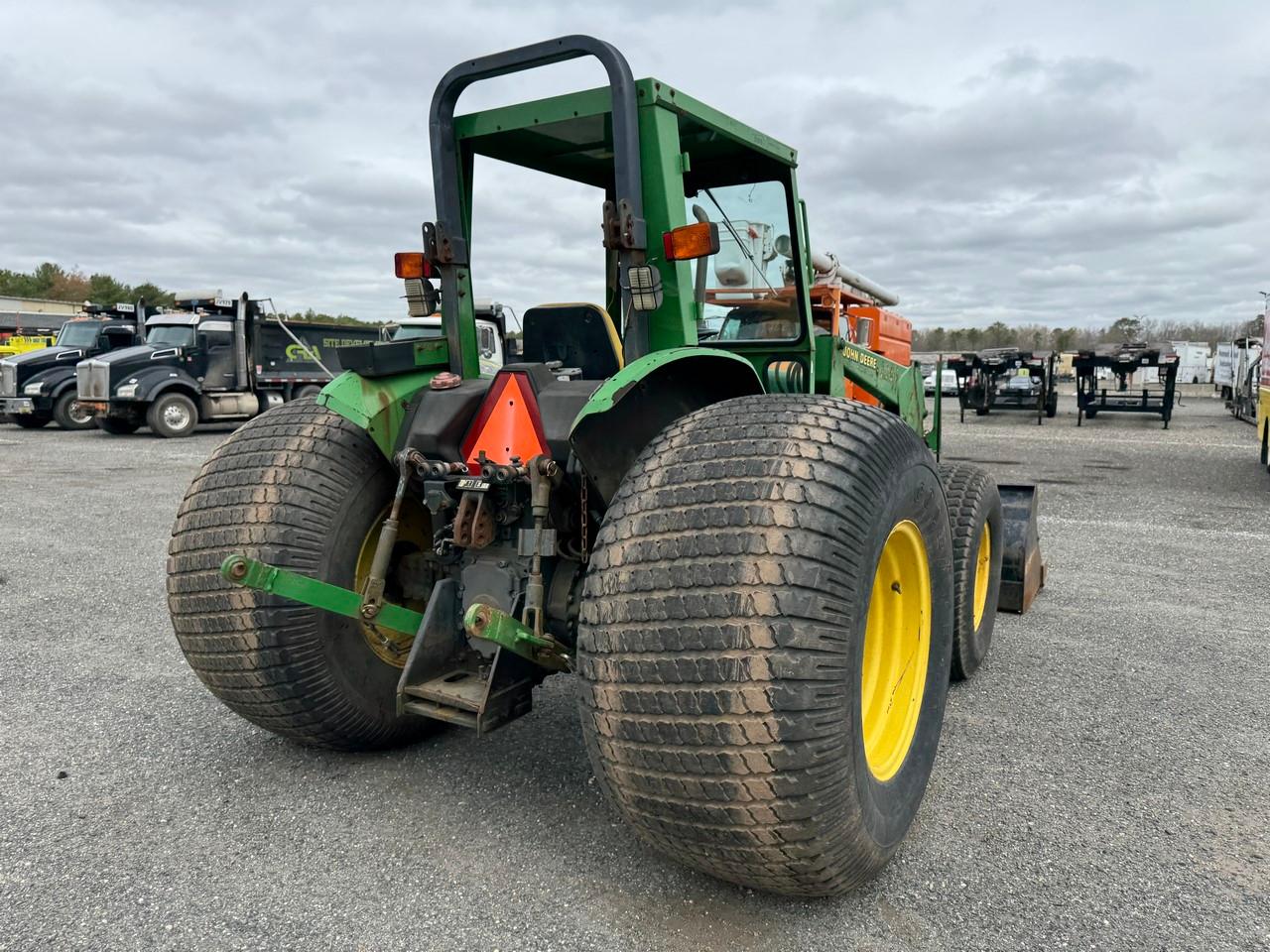 John Deere 5210 Tractor w/ Front Loader Attatchment