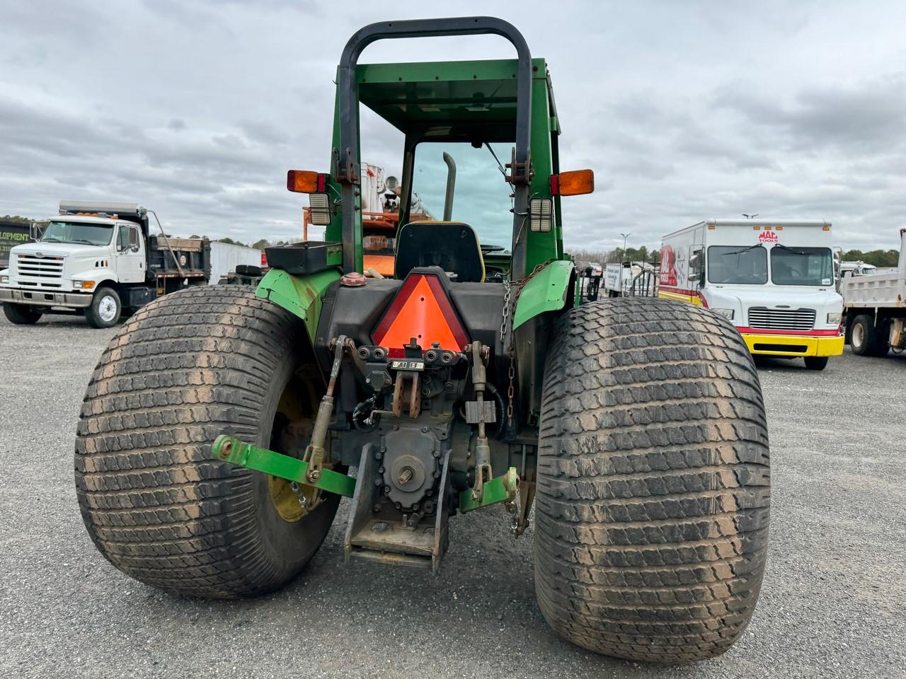 John Deere 5210 Tractor w/ Front Loader Attatchment