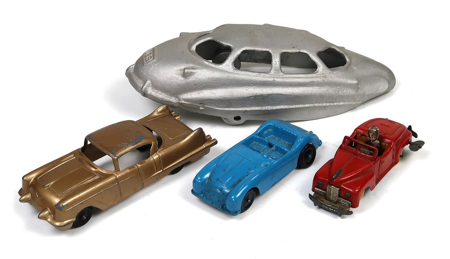 Toy Scale Models (4), Tootsietoy Car Austin Blue, die-cast, Structo Cadilla