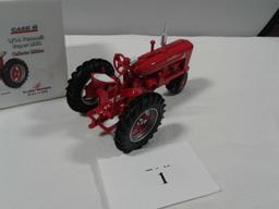 TOY TRACTOR SCALE MODELS 1/16 2004 RED POWER ROUNDUP SUPER MTA IH