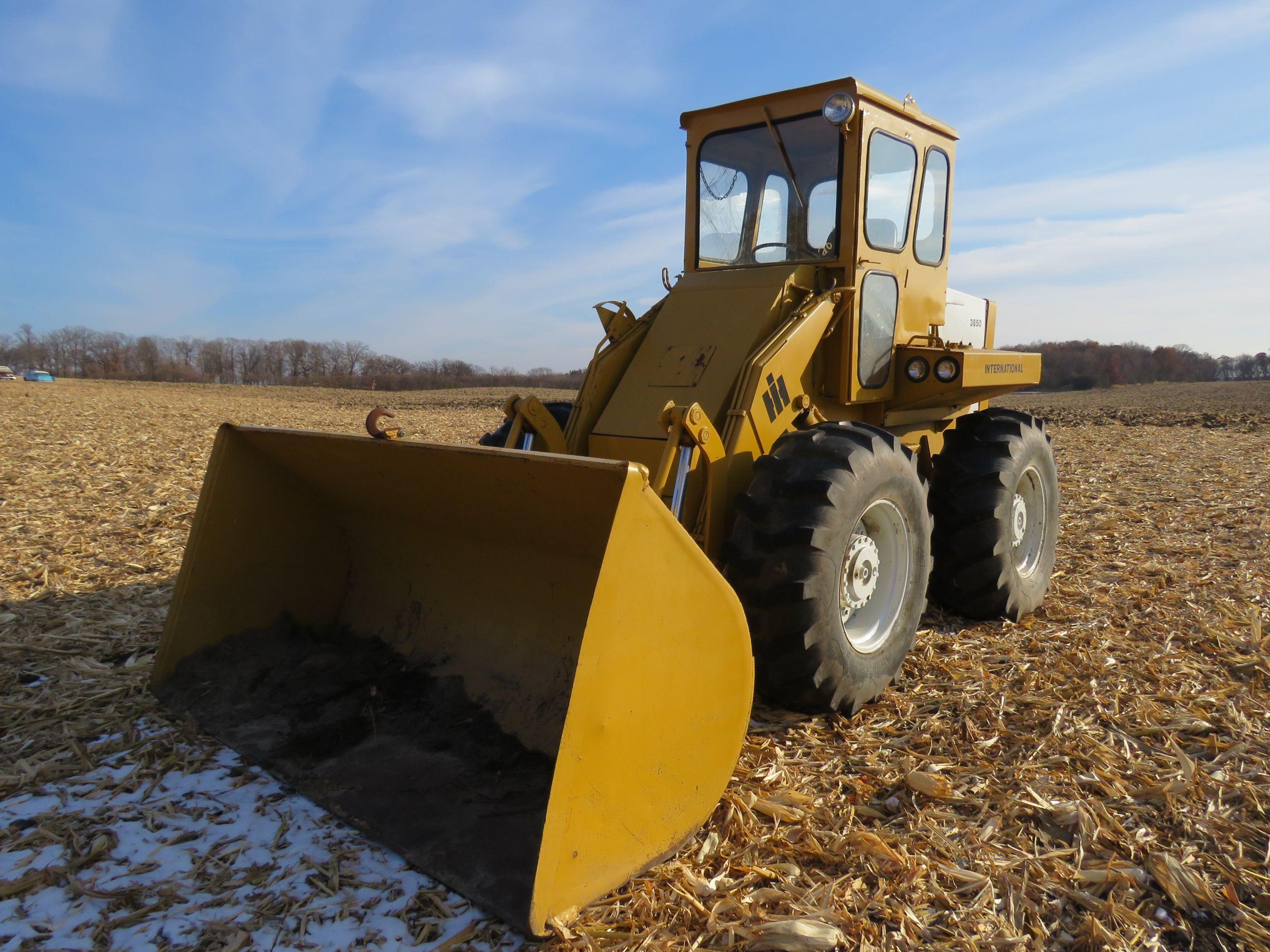 International 3850 Payloader