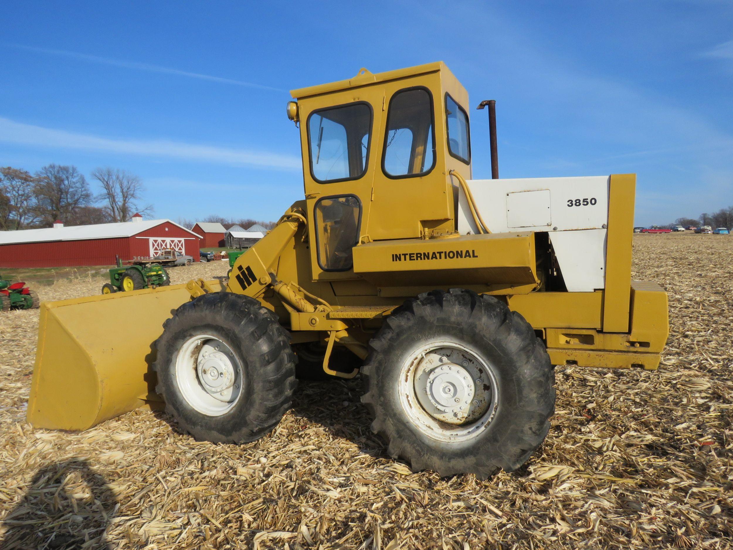 International 3850 Payloader