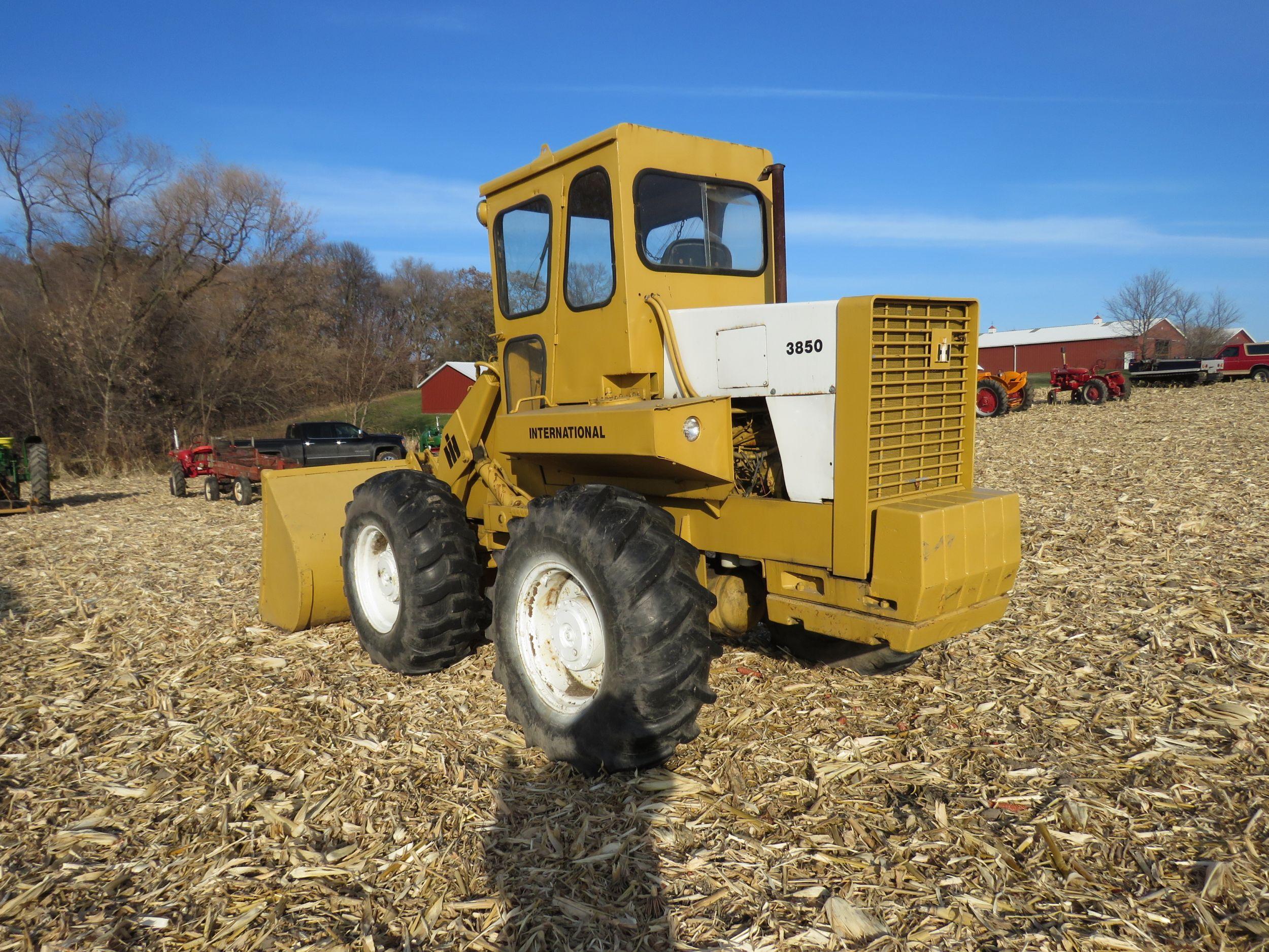 International 3850 Payloader