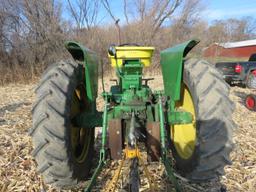 John Deere 2010 Tractor