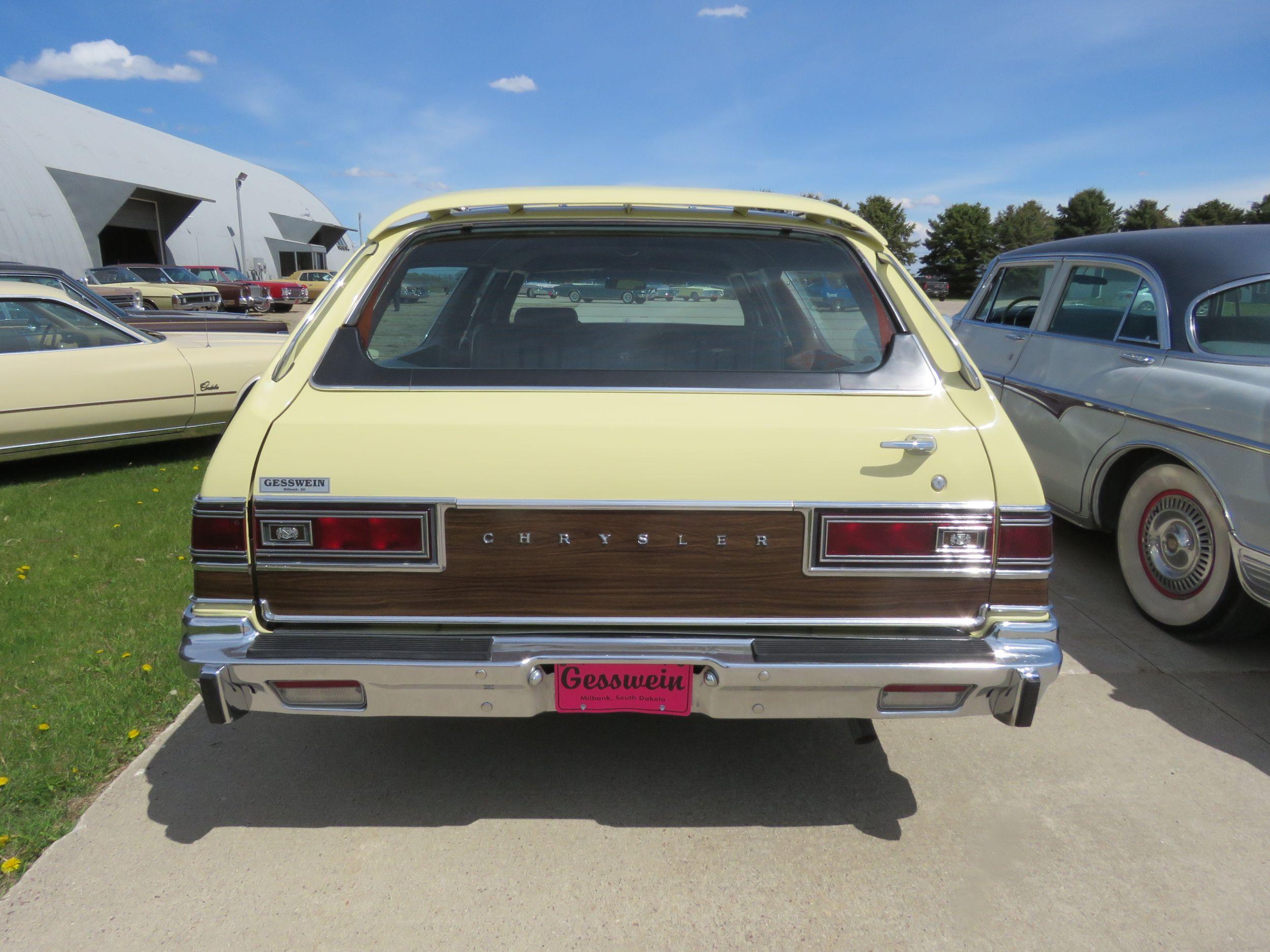 1977 Chrysler Town & Country Wagon