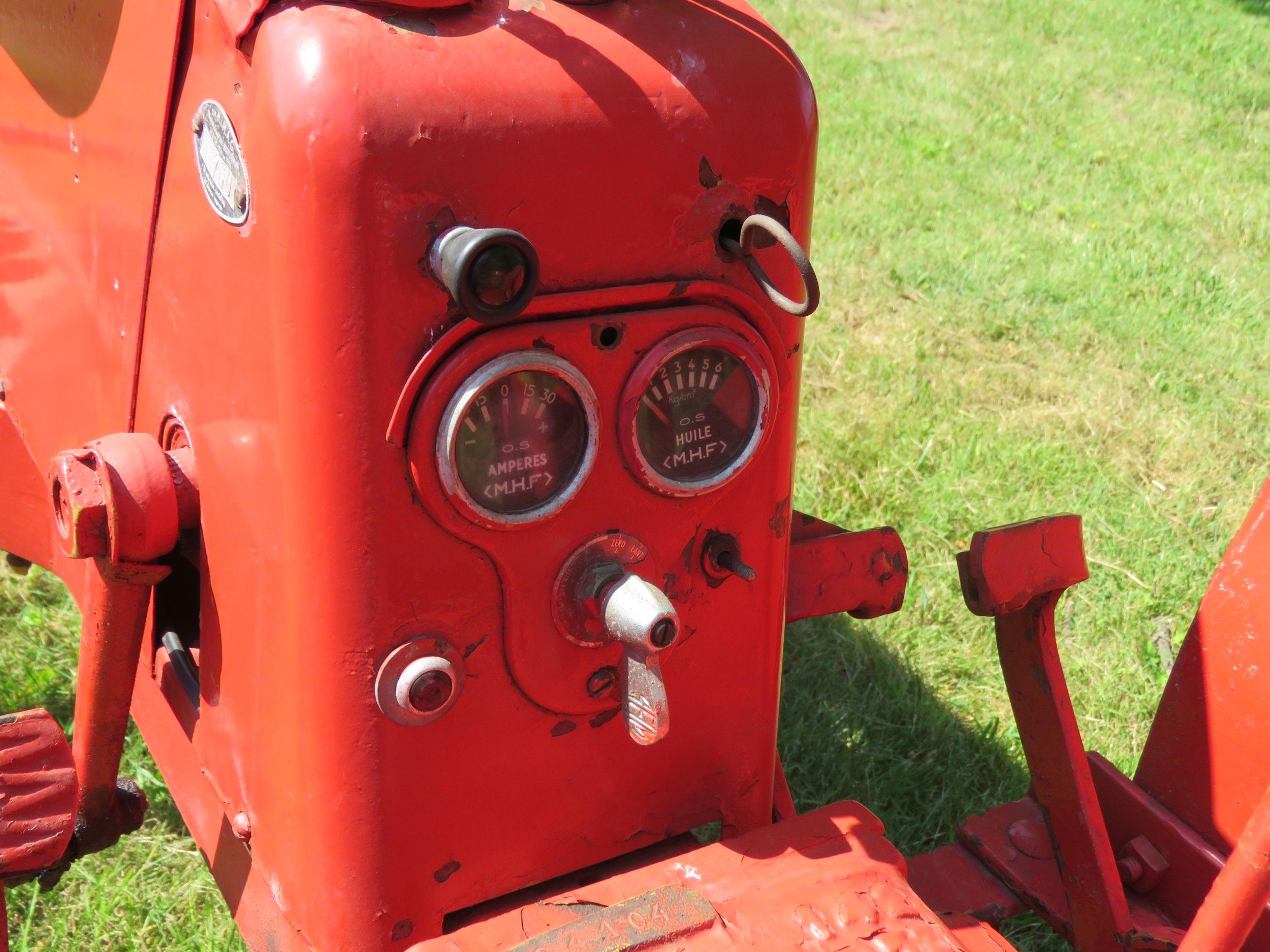 1950's French Massey Harris 820 Tractor