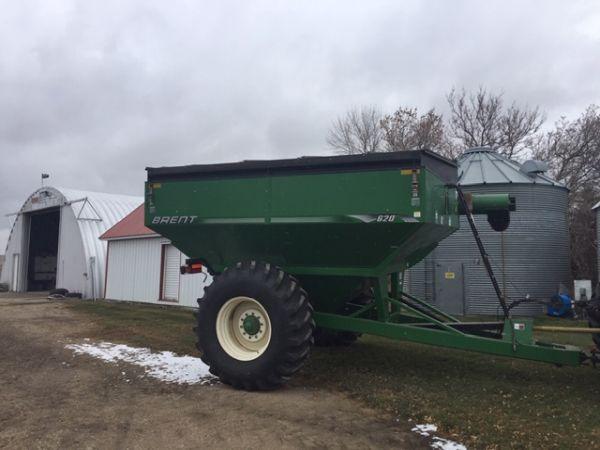 Brent 620 grain cart w/ roll tarp