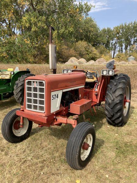 IH Model 574 gas Industrial tractor