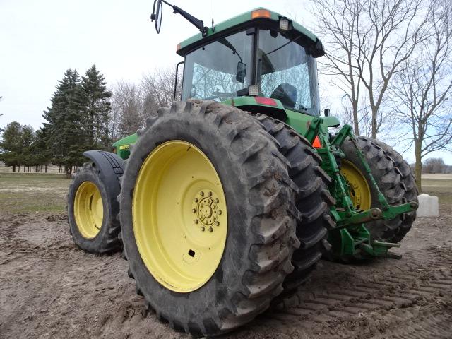 1997 JD 8300 MFWD TRACTOR