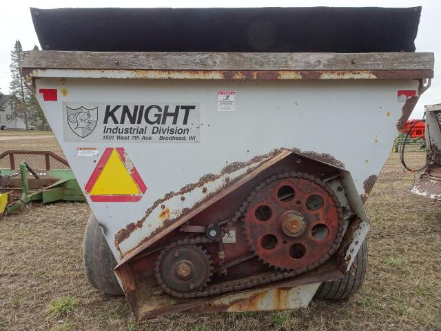 KNIGHT 8030 PRO-TWIN T/A SIDE SLINGER MANURE SPREADER