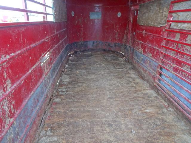 2007 WW 16' T/A LIVESTOCK TRAILER, BUMPER PULL, NEEDS RECOND.