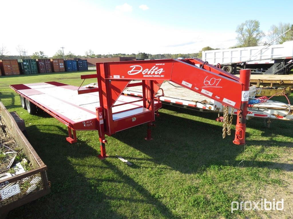 New 2019 Delta Hydraulic Tail Trailer, s/n 4MWGF3225KN046693: 23' Deck, 9'