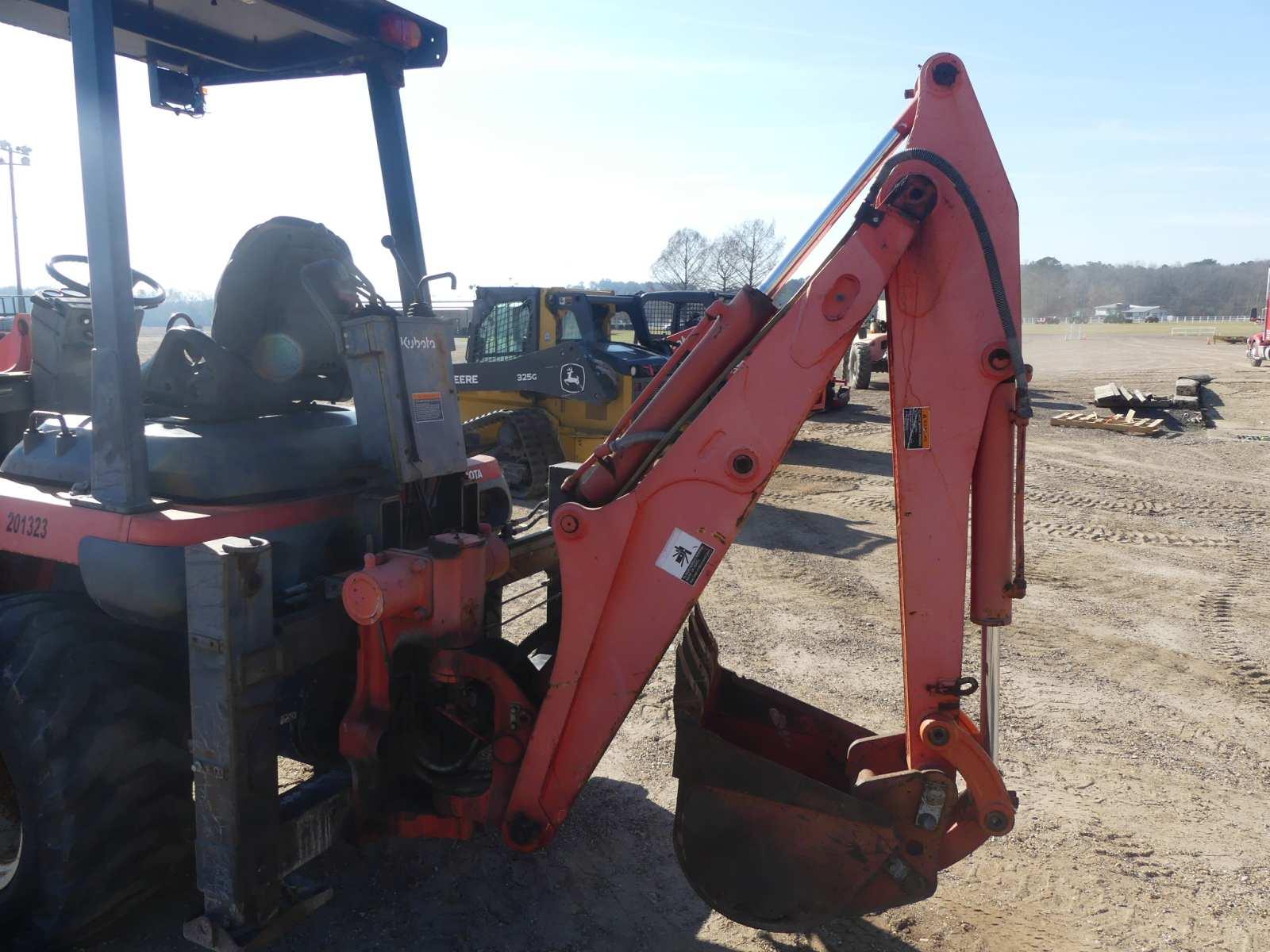 2013 Kubota R520ST Rubber-tired Loader, s/n 21109: Rollbar, GP Bkt. & Forks