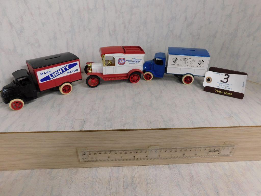 Ertl Vehicle Banks: 1986 State Football Champs K Of C; Iowa Firemans Associ