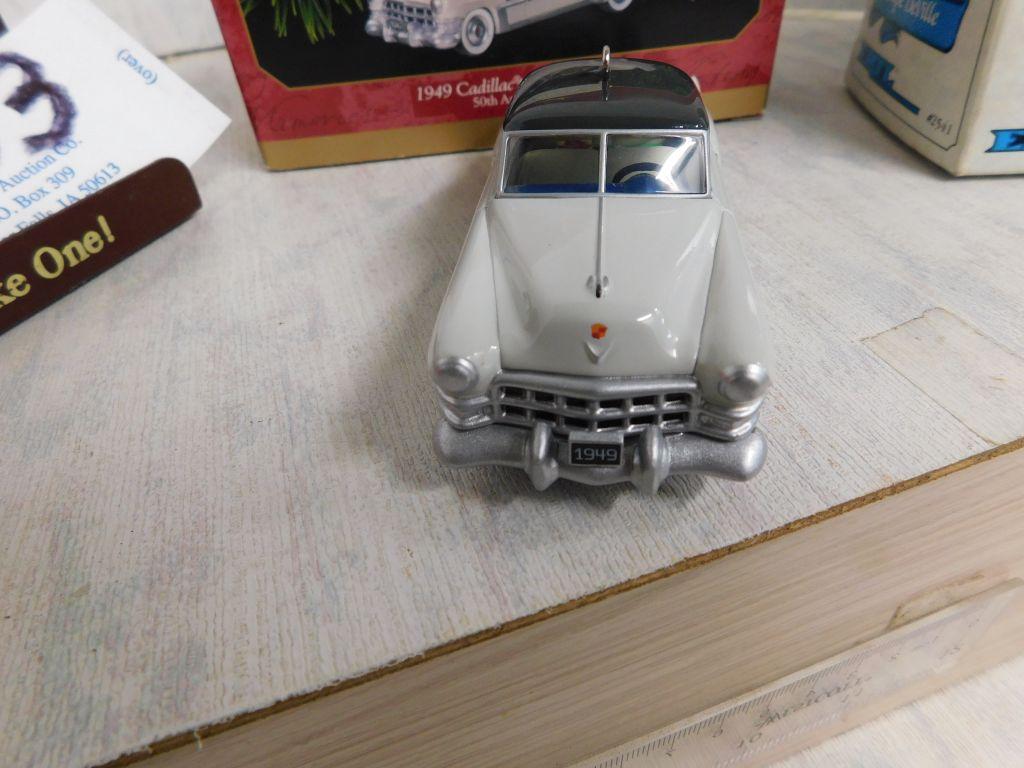 Collector Vehicles: Ertl 1952 Cadillac Coupe (boxed); 1995 Edition Die-cast