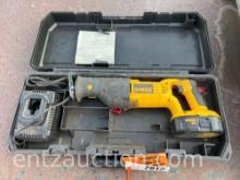 DEWALT 18 VOLT SAWZALL W/ CHARGER