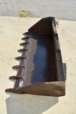 66” Material Bucket With Bolt-On Digger Teeth