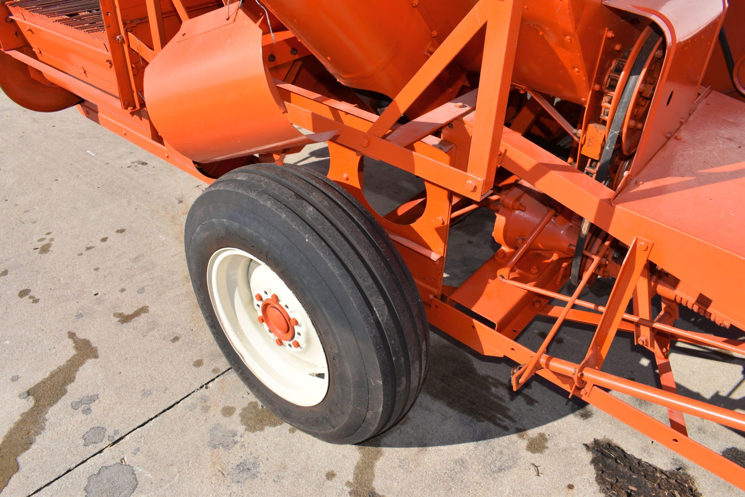 Allis Chalmers All Crop 72 Combine PTO 6’ Head, Restored, SN: 6866