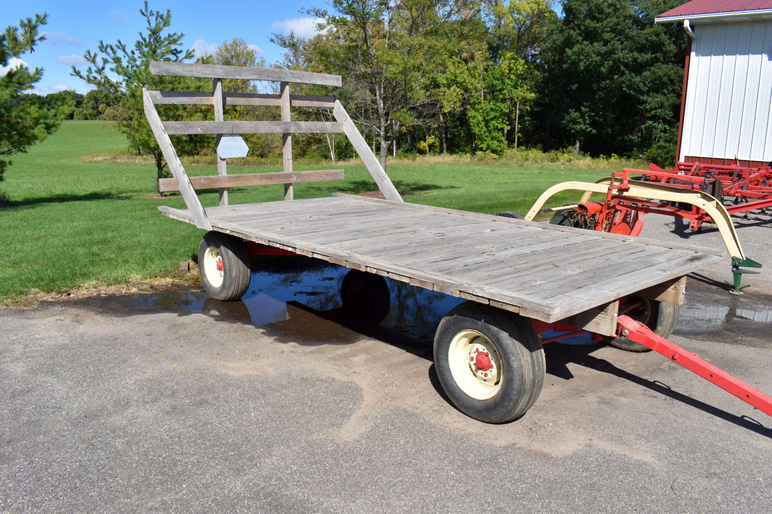 8’ x 16’ Hay Rack, 6 Ton Running Gear, Excellent