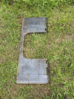 Blank skid steer mounting plate