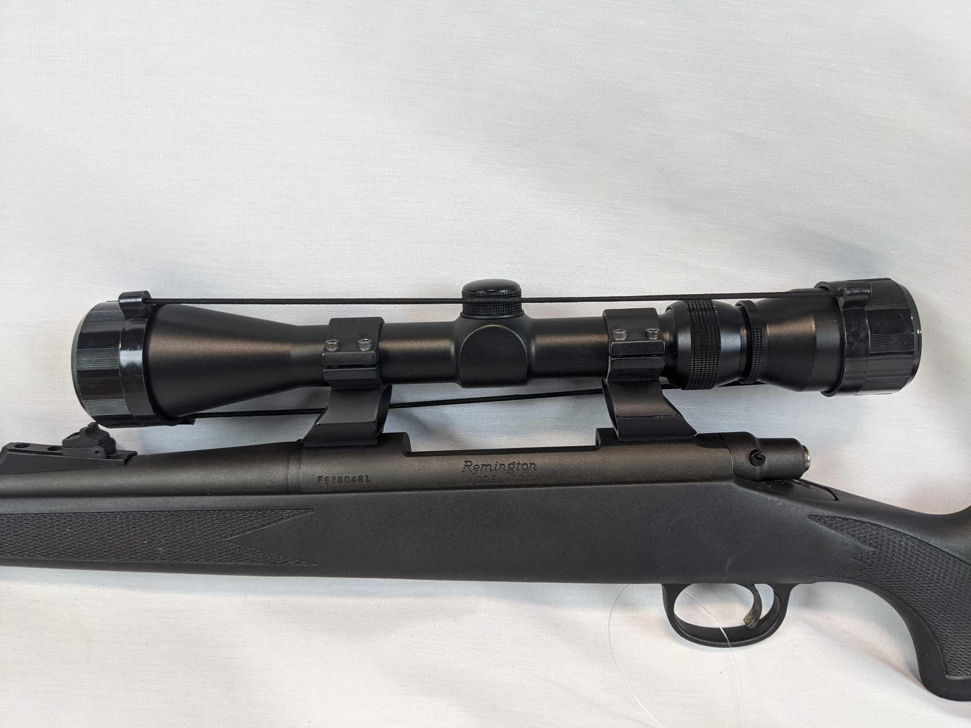 Remington model 700- 270 win -3x-9x40 scope - 85%