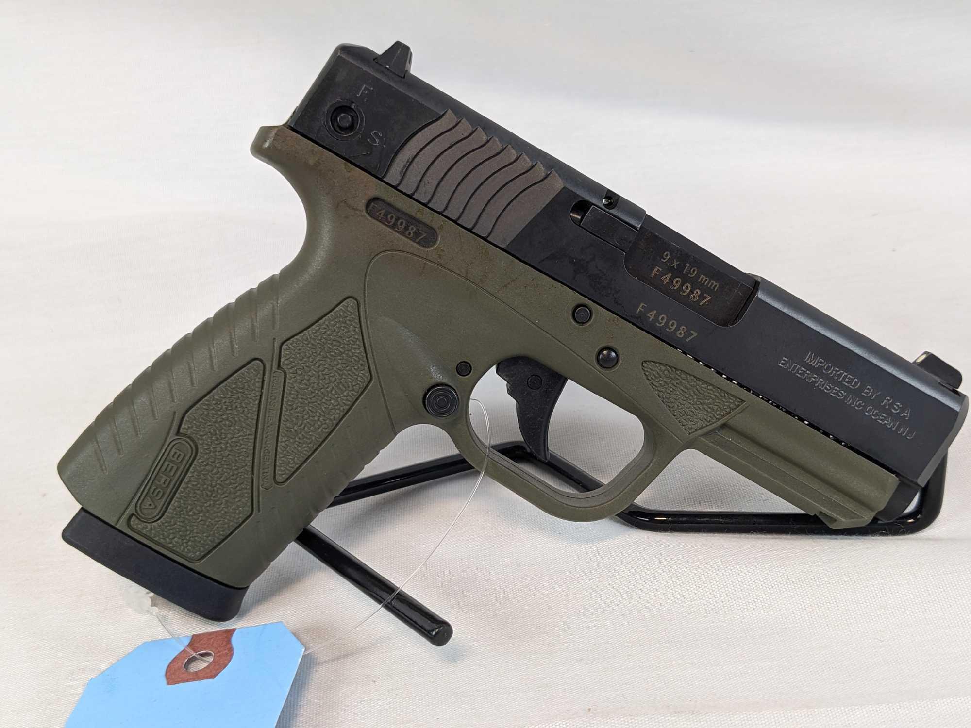 Bersa model BP9cc - 9 mm -LNIB  extra magazine