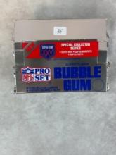 1990 Pro Set Football Super Bowl XXV Special Collector Series - 18 ct. unopened