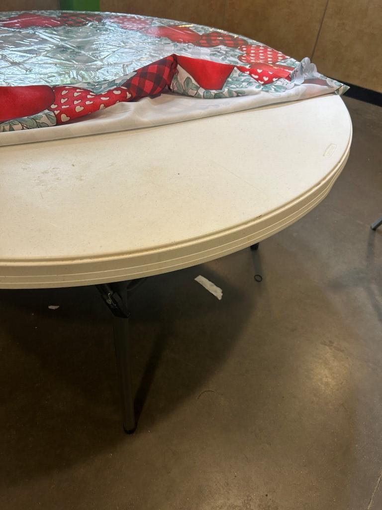 Lifetime 5ft Round Plastic Folding Table