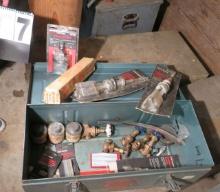 Steel tool box with 5 assorted cylinder hones