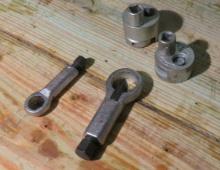 2 Stud removers, 2 nut breakers