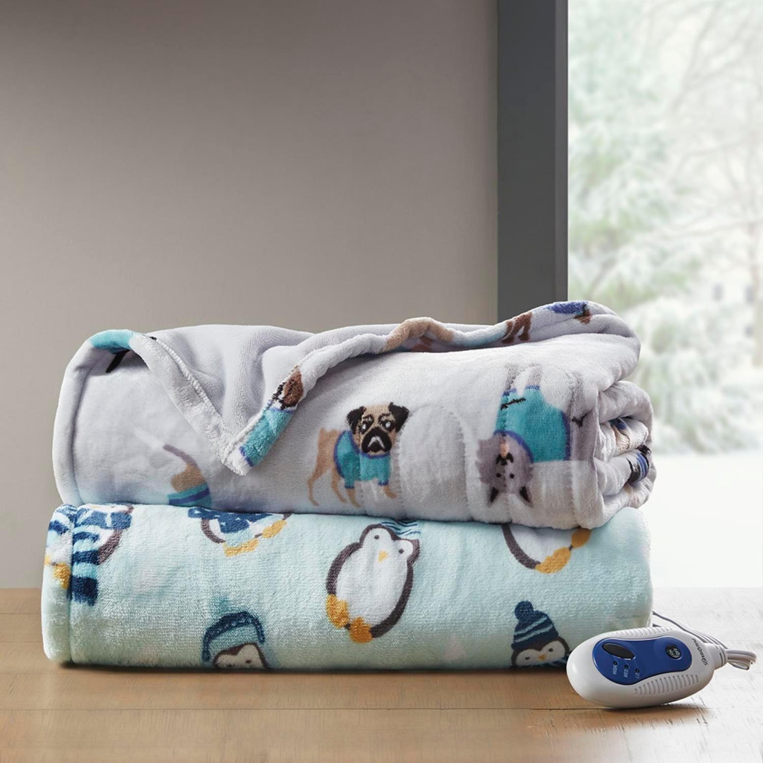 Beautyrest Polyester Microlight Heated Throw In Aqua Penguins Finish BR54-1157