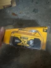 2O V  5 Ah Battery DeWalt