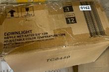 Downlight Adjustable Color Temperature 12 Pk (like new)