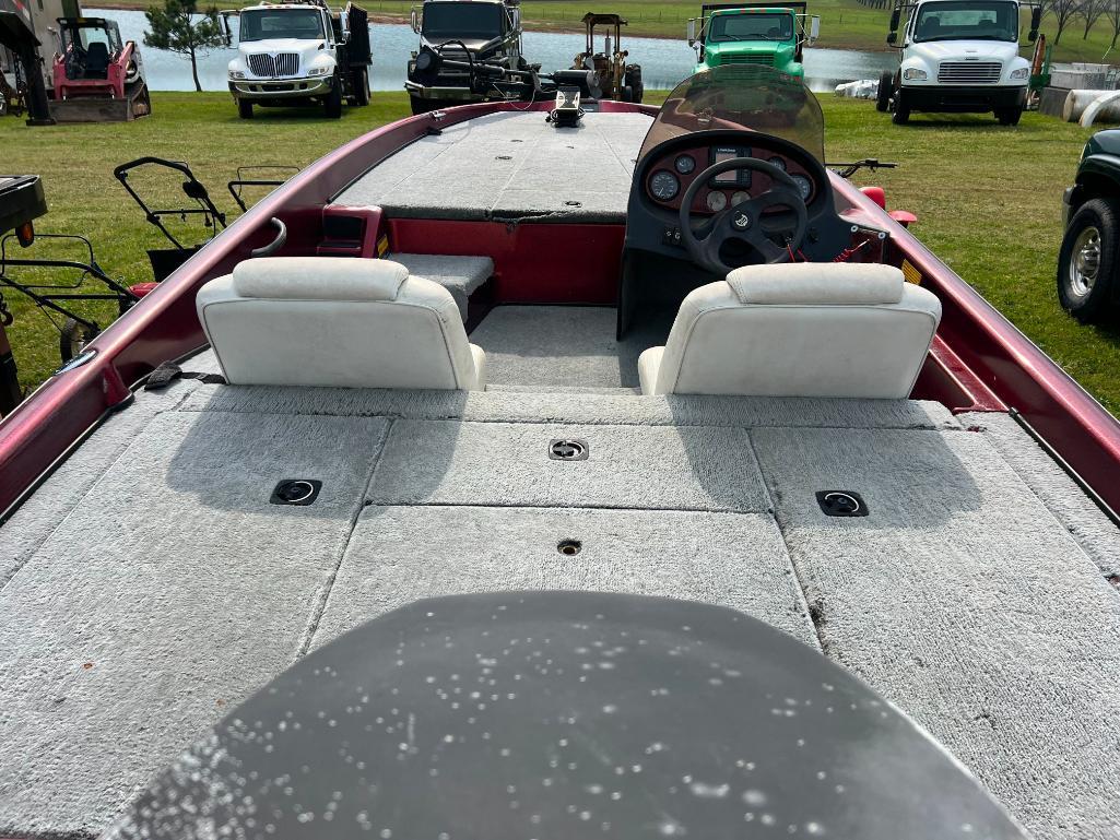 TRITON BASS BOAT 180 PREMIER (JOHNSON 150 2