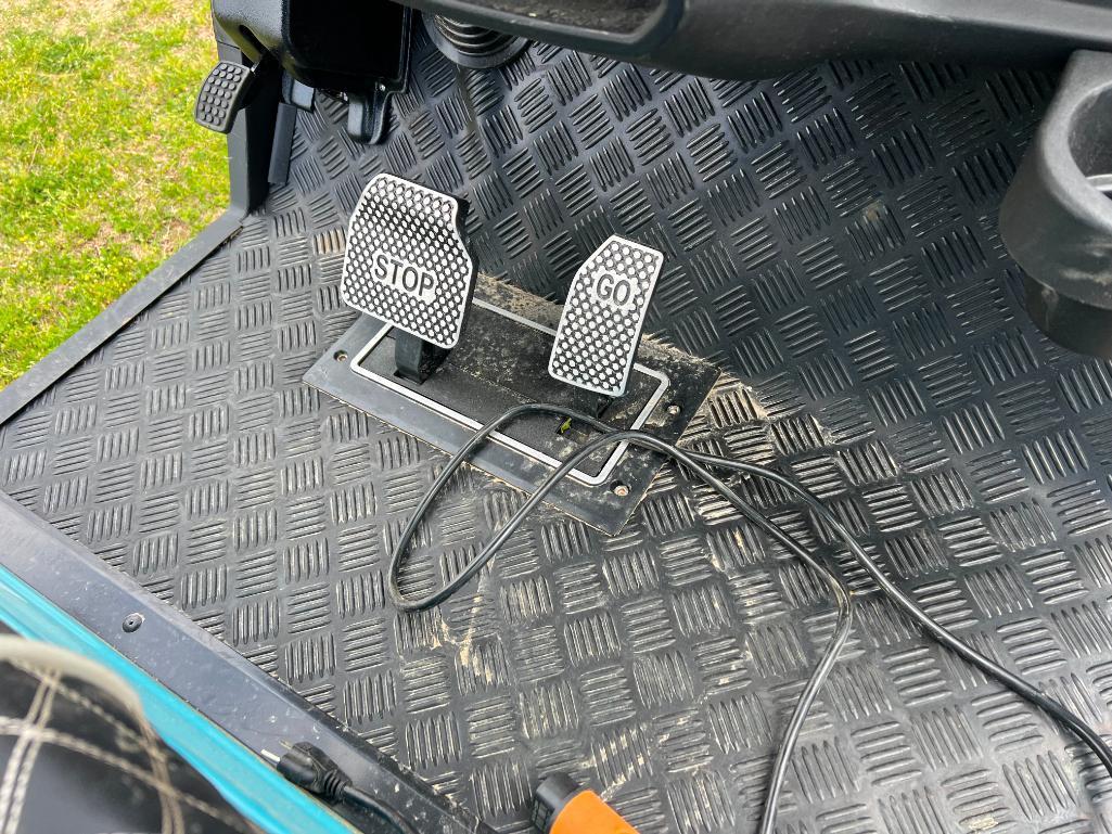 SPARK LITHIUM POWERED GOLF CART ( UNUSED, TOUCH