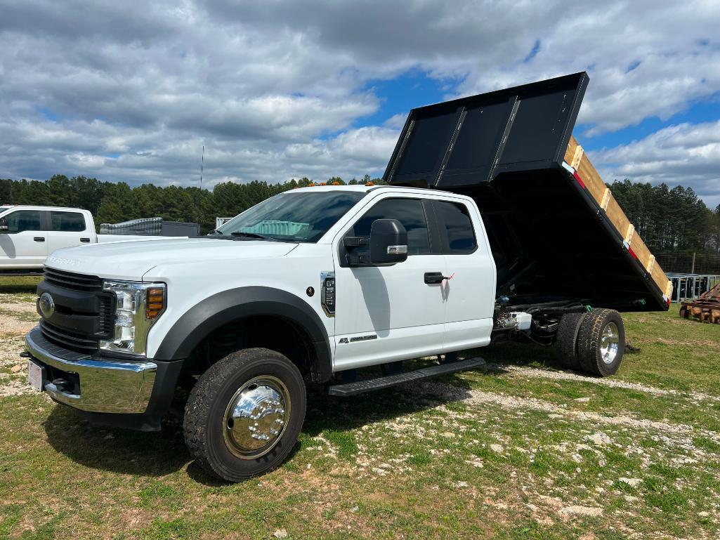 2019 FORD F-550 XL SUPER DUTY DUMP TRUCK (AT,