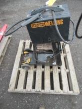 CHICAGO ELECTRIC M1G170 WIRE FEED WELDER W/ LEAD