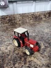 International 784 Toy Tractor