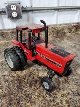 International 5288 Toy Tractor