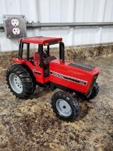 International 5288 Toy Tractor